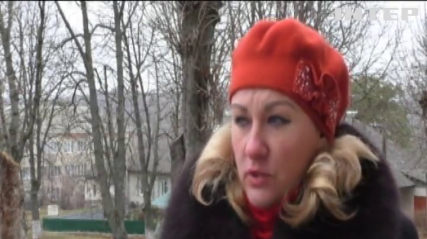 На Хмельниччині влада не може відремонтувати дах у гімназії