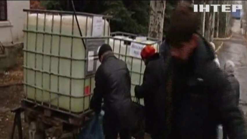 На Донбасі через обстріли бойовиків знеструмлена водна станція
