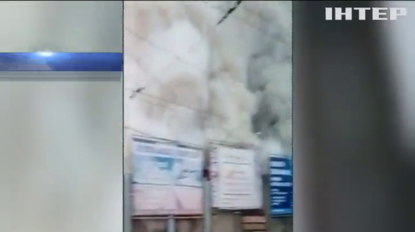 На місці пожежі у Чернівцях працює сотня рятувальників