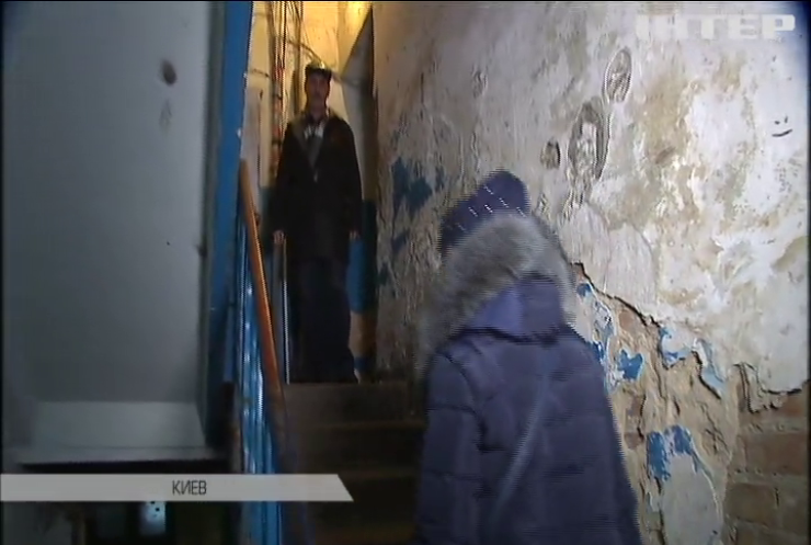 В Украине десятки тысяч людей живут в аварийных зданиях
