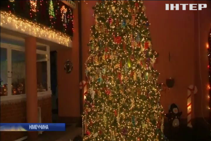 У Німеччині будинок прикрасили тисячами святкових ліхтариків