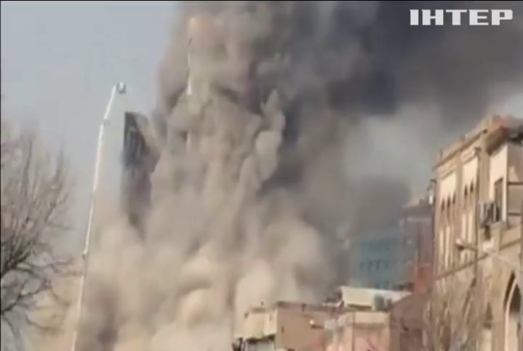 В Иране при тушении небоскреба погибли 30 пожарных