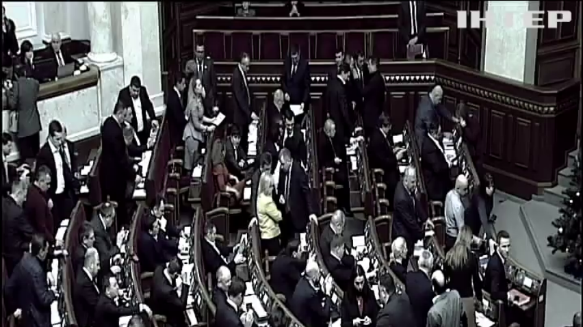 Депутаты прогуляли начало новой сессии 