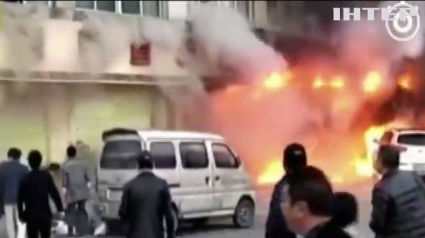 В Китаї через пожежу у спа-салоні загинули 18 людей 