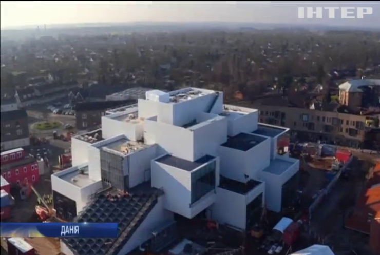 У Данії звели величезний будинок з "Лего"