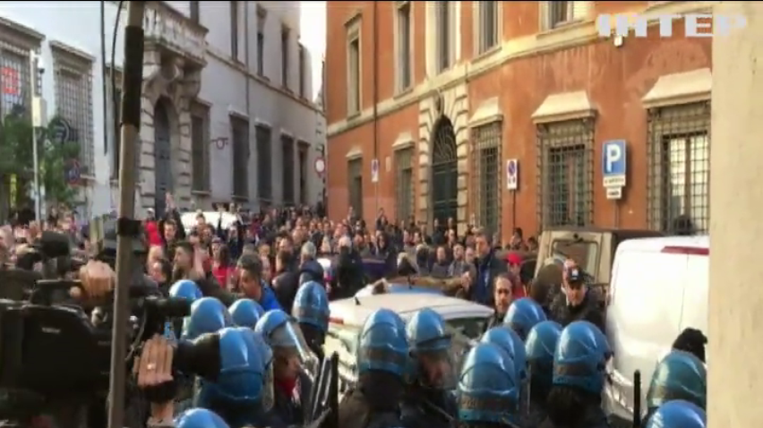 У Римі через протести таксистів заблоковано рух громадського транспорт