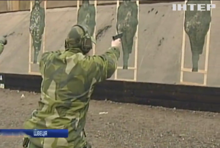 У Швеції відновили обов'язковий військовий призов