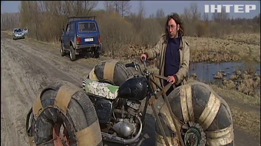 На Чернігівщині чоловік зібрав унікальний ''болотохід''
