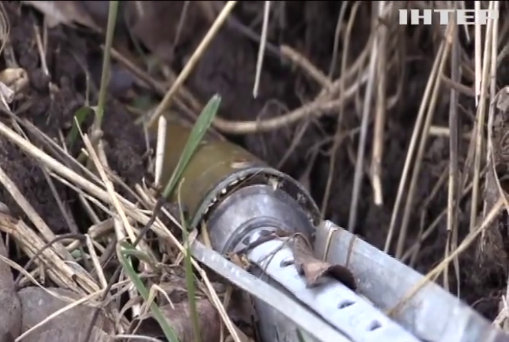 На Донбасі на вибуховому пристрої підірвалися двоє військових 