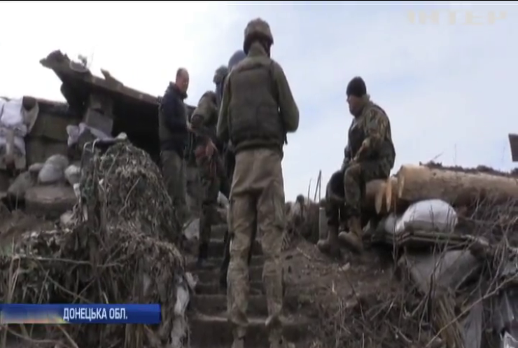 На Донбасі за добу поранило п'ятьох військових