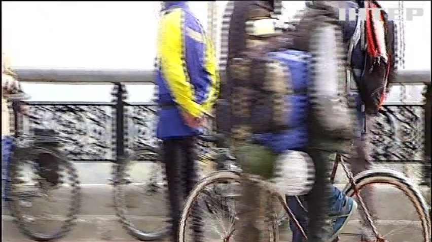 У Києві пройшов флешмоб "Велосипедом на роботу"