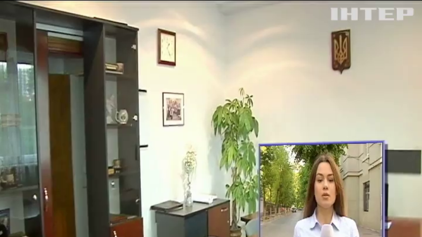 Начальник больницы МВД попался на взятке (видео)
