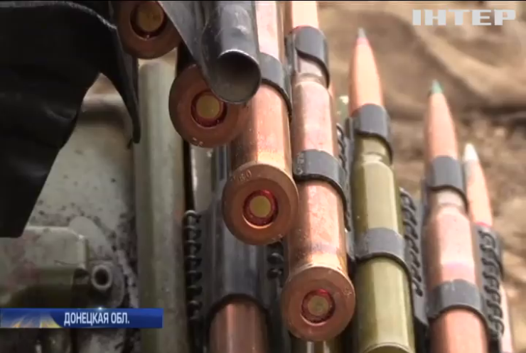 Война на Донбассе: Широкино накрывают огнем из запрещенных гаубиц