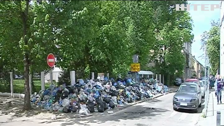 Львів платить посередникам половину вартості утилізації сміття