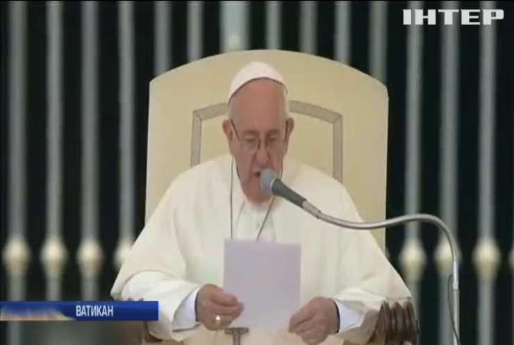 Папа Римський пообіцяв молитися за мир в Україні