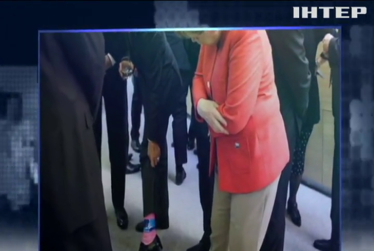 Прем’єр Канади на саміті НАТО показав кумедні шкарпетки