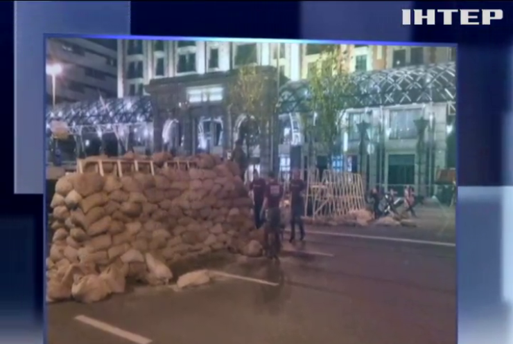 Поліція в центрі Москви розгорнула барикади та протитанкові їжаки