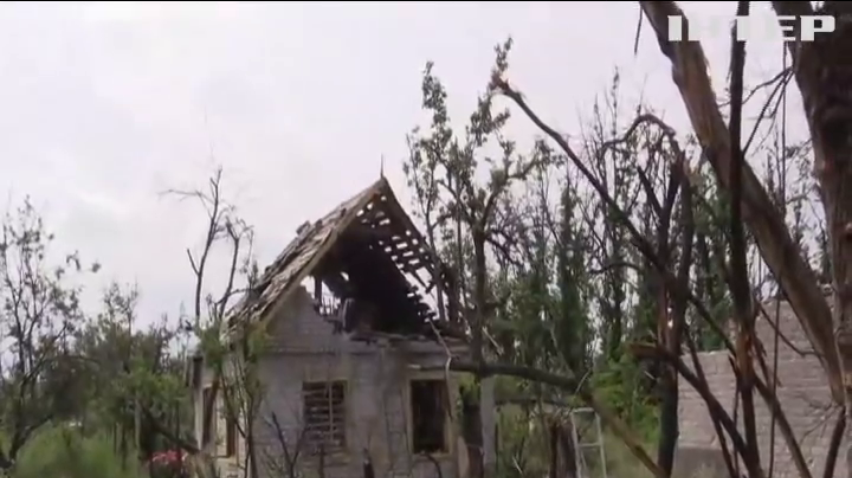 На Луганщині бойовики б’ють з артилерії