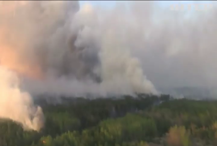 Пожежа в Чорнобилі: горить 20 гектарів лісу