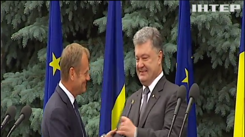 Лідери Євросоюзу підписали у Києві ратифікацію угоди про асоціацію України з ЄС