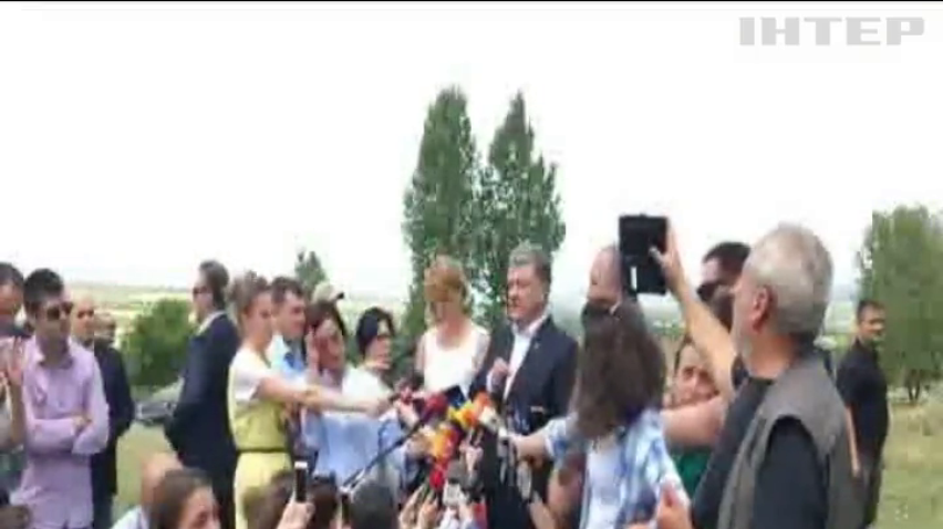Порошенко поспілкувався з жителями окупованих Південної Осетії та Абхазії