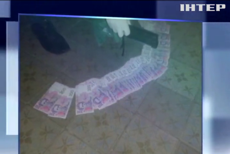 В Винницкой области таможенник погорел на взятке 20 тысяч гривен
