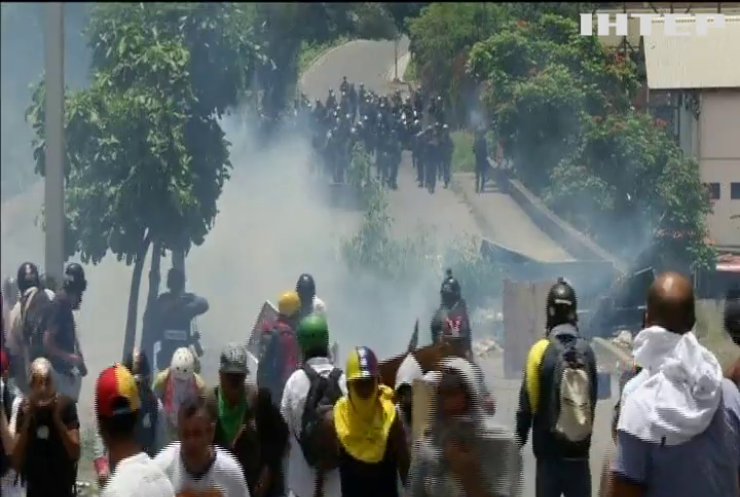 У Венесуелі загинули 7 людей під час масових протестів