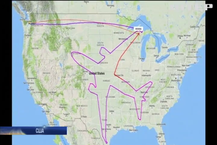 У США пілот намалював у небі власний літак 