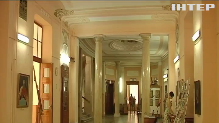 В Черновцах затопило уникальный художественный музей