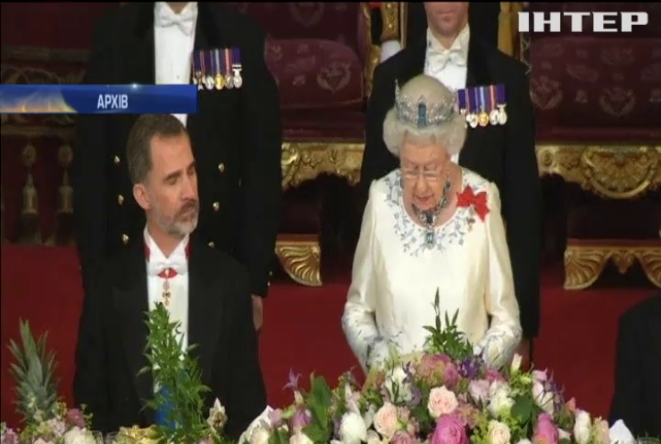 Королева Великої Британії збирається зректися престолу