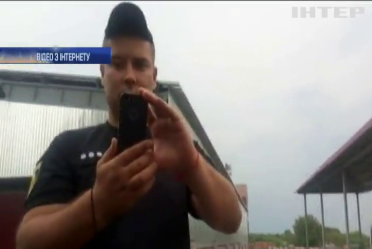 На Кіровоградщині водій зафільмував зухвалу поведінку патрульних (відео)