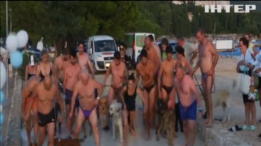 В Хорватії влаштували перегони з собаками