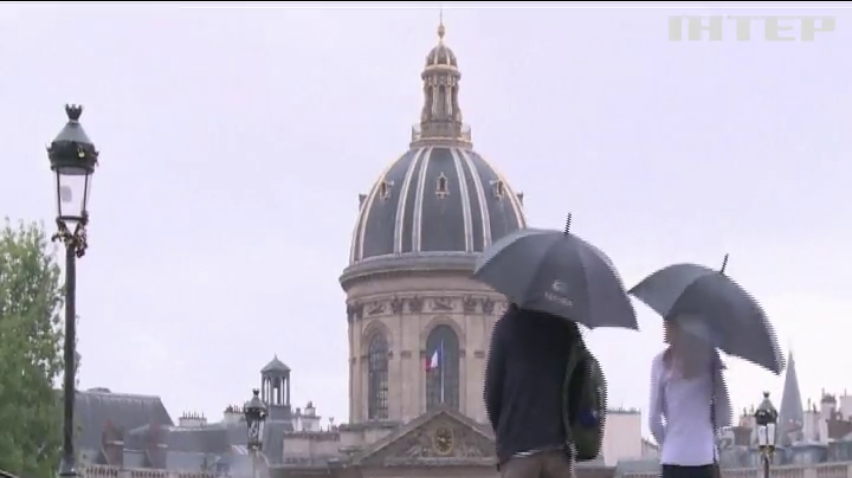 У Парижі проводять безкоштовні екскурсії для туристів
