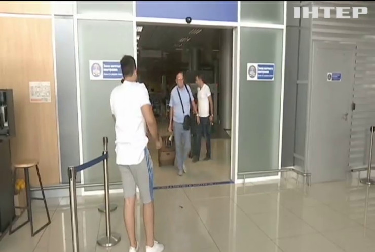 В аеропорту Харкова за вимагання затримали 5 поліцейських