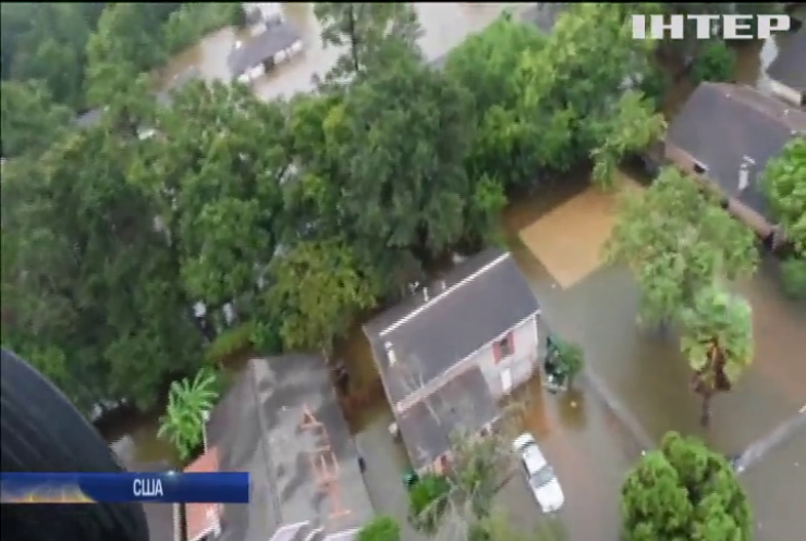 Ураган "Гарві": подружня пара загинула у затопленій автівці (відео)