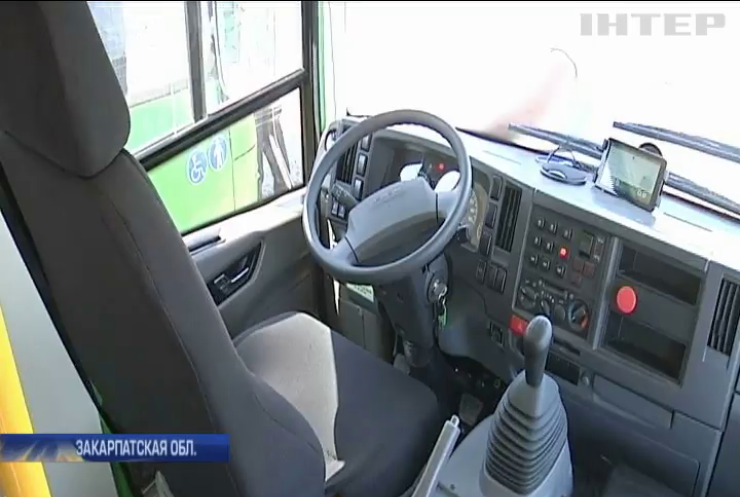 В Мукачево коммунальщики переплатили за автобусы
