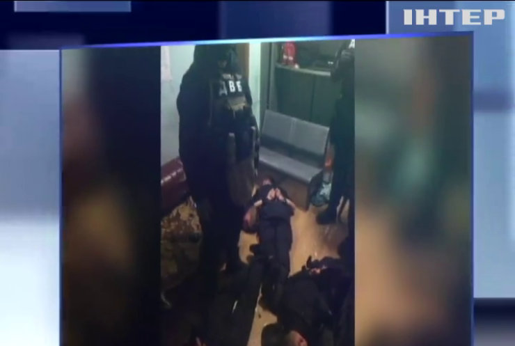 В Киеве СБУ задержала полицейских грабителей