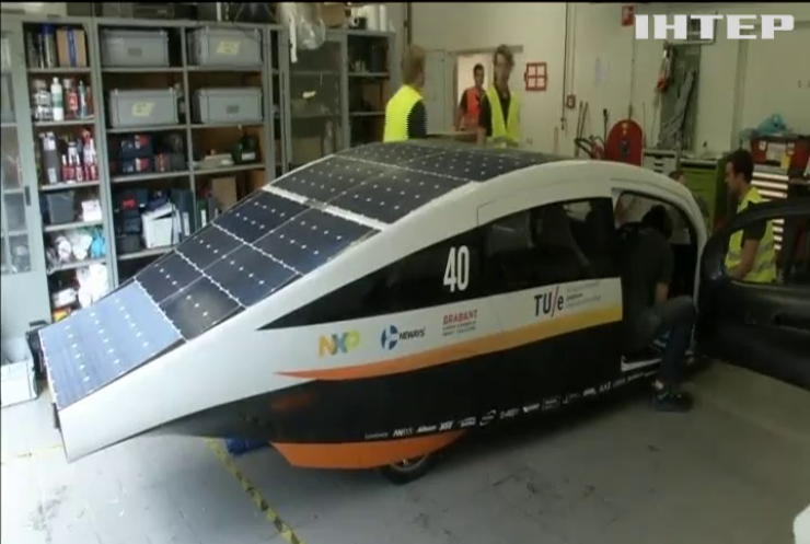 У Австралії пройдуть перегони машин на сонячних батареях