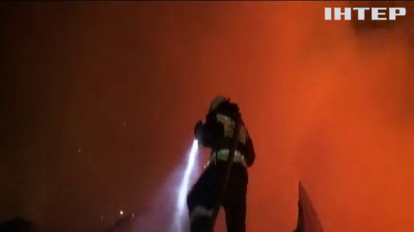 У Дніпрі згорів ресторанний комплекс (відео)