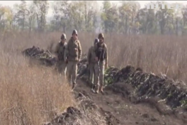 Бойовики на Донбасі з мінометів обстріляли Кримське