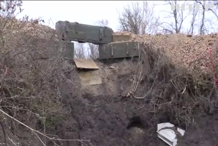 Війна на Донбасі: на Троїцькому окупанти застосували реактивну артилерію