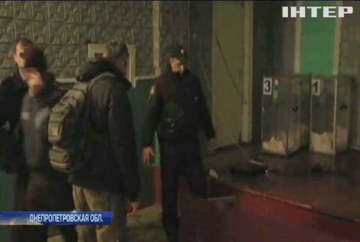 На Днепропетровщине вооруженные налетчики разгромили избирательный участок