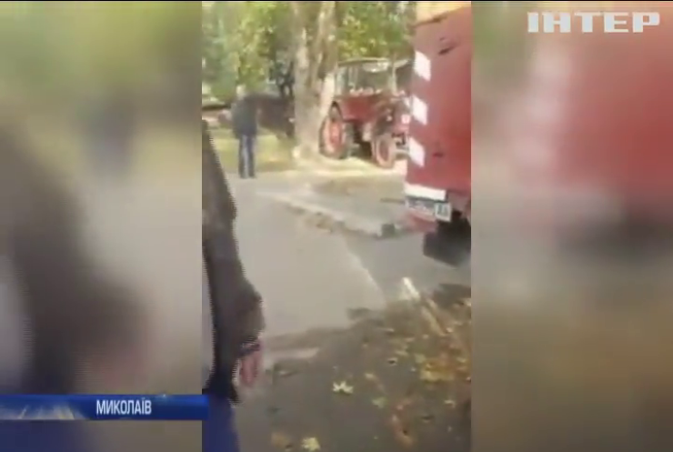 У Миколаєві п'яний бригадир водоканалу побив лопатою пенсіонера