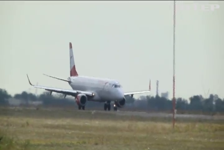 Летевший в Турцию самолет совершил экстренную посадку в Одессе