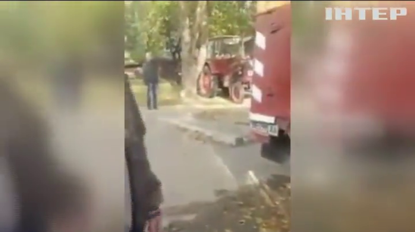 У Миколаєві п'яний бригадир водоканалу побив лопатою пенсіонера