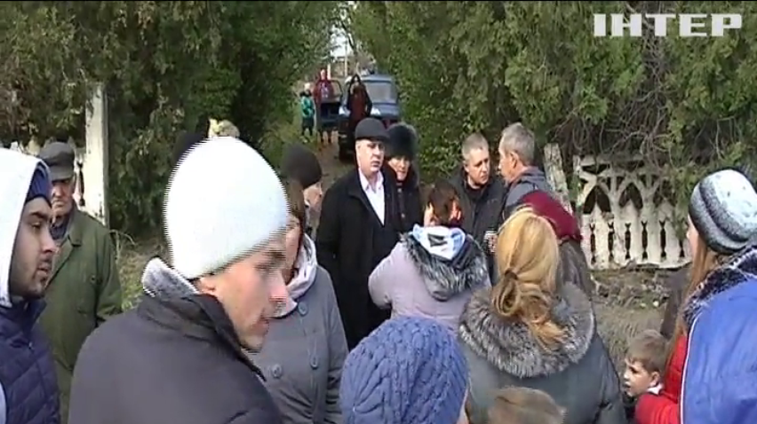 На Миколаївщині через відсутність комунальних послуг люди перекрили міжнародну трасу