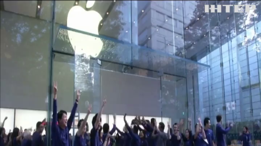 iPhone-манія: в Японії люди тижнями живуть біля крамниць  