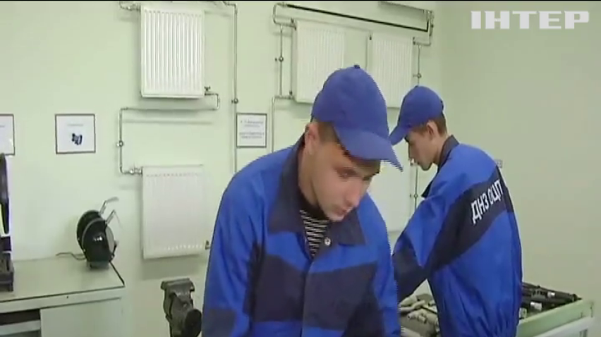 "Злокачественное образование": почему ПТУ в Украине оказались под угрозой вымирания
