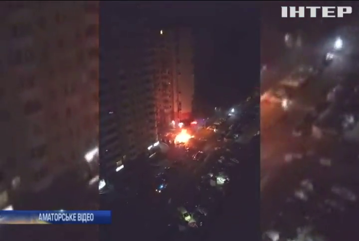 У Одесі згоріли десятки автомобілів (відео)