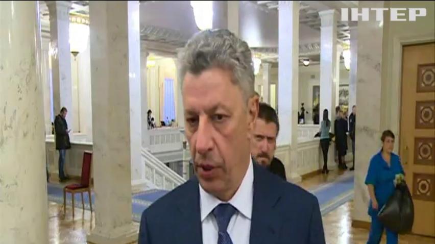 Оппоблок требует расследовать акты вандализма на мемориале "Вечной Славы"
